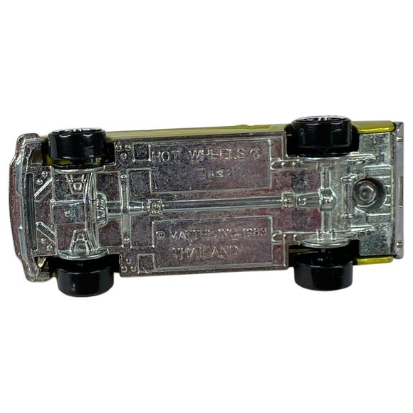 Vintage 1983 Hot Wheels 1965 Ford Mustang 1:64 Die Cast Green Black Stripe Car - Picture 8 of 9